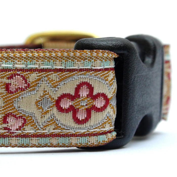 Rose Damask Collar