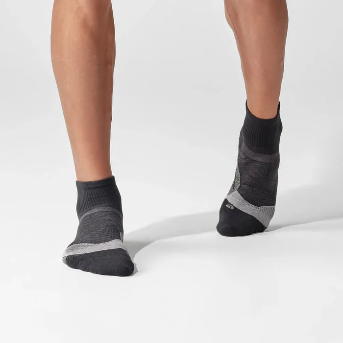 Feetures Elite | Light Cushion | Quarter Length | Black