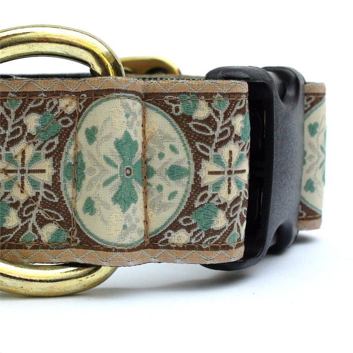 Mint Leaf Damask Collar