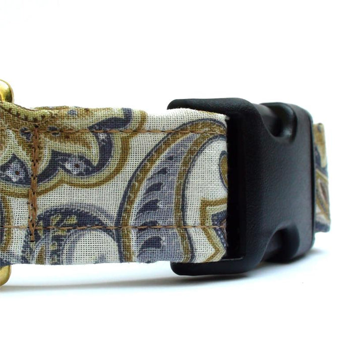 Periwinkle Paisley Collar