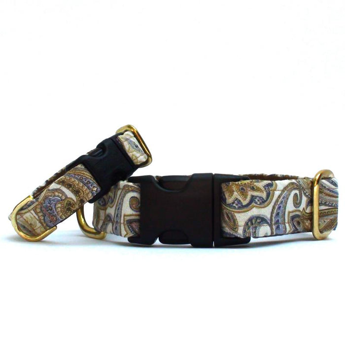 Periwinkle Paisley Collar