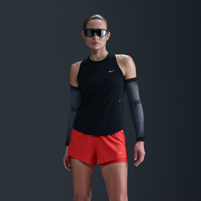Nike Swift Singlet | Black / Reflective Silver | Womens
