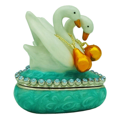 “Tai Kat Tai Lei” Love Swans