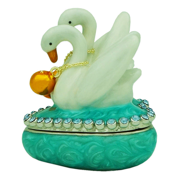 “Tai Kat Tai Lei” Love Swans