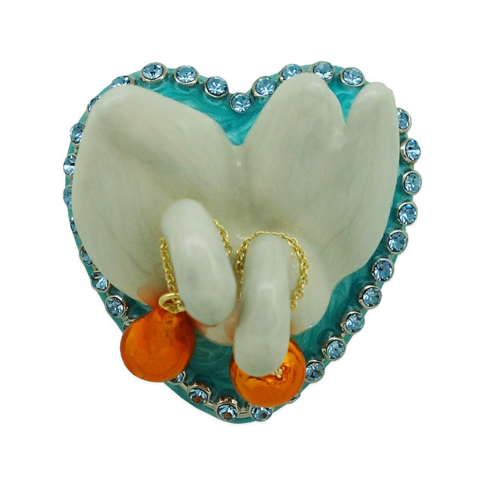 “Tai Kat Tai Lei” Love Swans