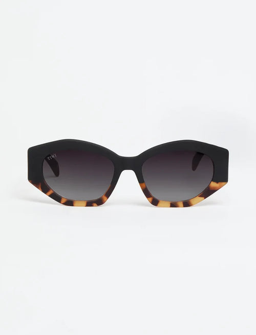 Tiwi colette 111