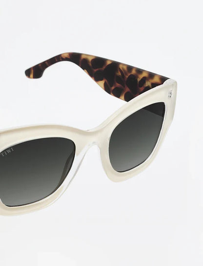 Tiwi mayfair 200